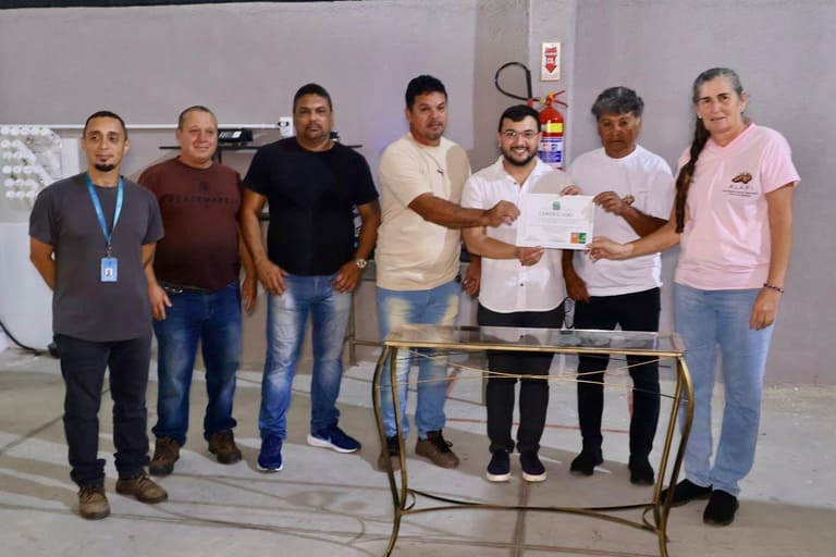 MPA entrega Selo da Pesca Artesanal do Brasil à associação de pescadores em Maricá (RJ)